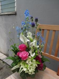 涼しげなアレンジを！｜「緑花園」　（徳島県吉野川市の花キューピット加盟店 花屋）のブログ