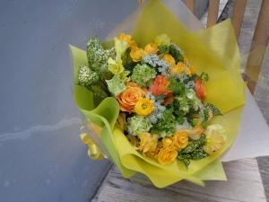 お誕生日に黄色系花束｜「緑花園」　（徳島県吉野川市の花キューピット加盟店 花屋）のブログ