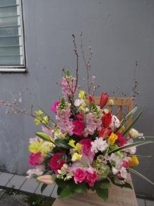 サクラを入れたアレンジ！｜「緑花園」　（徳島県吉野川市の花キューピット加盟店 花屋）のブログ