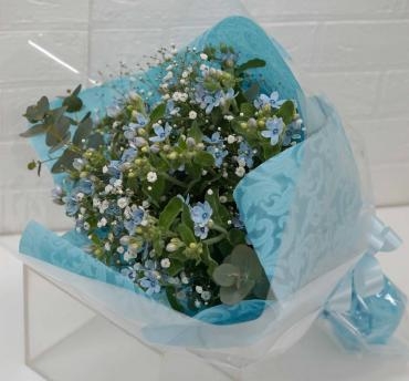 ブルースターの花束　配達しました☆｜「フローラント」　（静岡県三島市の花キューピット加盟店 花屋）のブログ