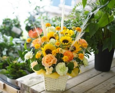 ＜ヒマワリ＞夏アレンジメント　三島市花屋フローラント｜「フローラント」　（静岡県三島市の花キューピット加盟店 花屋）のブログ