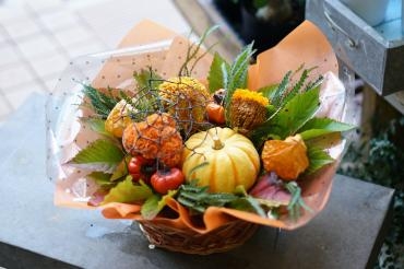 ボリューム満点！！ハロウィンアレンジメント　三島市　フローラント　｜「フローラント」　（静岡県三島市の花キューピット加盟店 花屋）のブログ