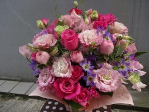 バラ・オール４ラブ＋希望のアレンジ｜「緑花園」　（徳島県吉野川市の花キューピット加盟店 花屋）のブログ