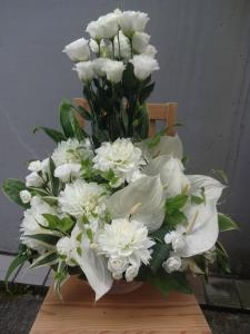 シンプルな御供アレンジ！｜「緑花園」　（徳島県吉野川市の花キューピット加盟店 花屋）のブログ
