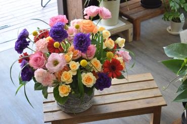 カラフルなアレンジメント｜「フラワーショップ花よど」　（熊本県天草市の花キューピット加盟店 花屋）のブログ