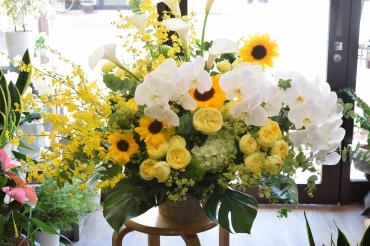 ひまわり、胡蝶蘭、オンシジューム♪｜「フラワーショップ花よど」　（熊本県天草市の花キューピット加盟店 花屋）のブログ