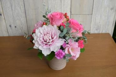 ピンクのアレンジメント～天草市の花屋　フラワーショップ花よど～｜「フラワーショップ花よど」　（熊本県天草市の花キューピット加盟店 花屋）のブログ
