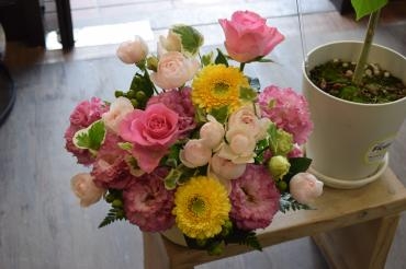 お見舞いのアレンジメント　～天草市の花屋　フラワーショップ花よど～｜「フラワーショップ花よど」　（熊本県天草市の花キューピット加盟店 花屋）のブログ