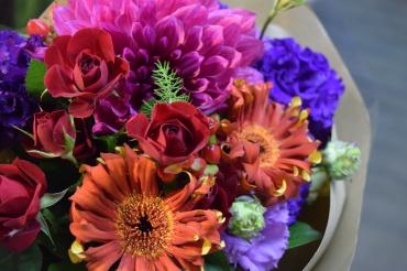 シックな大人っぽいブーケ♪｜「フラワーショップ花よど」　（熊本県天草市の花キューピット加盟店 花屋）のブログ