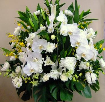 お供えスタンド花(他、今日の配達）｜「ポピー」　（京都府八幡市の花キューピット加盟店 花屋）のブログ