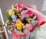 華やか♪花束｜「花かざり」　（大阪府大阪市城東区の花キューピット加盟店 花屋）のブログ