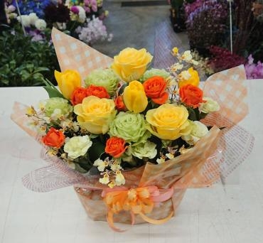 退院の御祝に生花アレンジメント♪｜「愛花」　（愛媛県松山市の花キューピット加盟店 花屋）のブログ