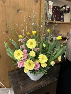 春は黄色い花・・・｜「フローリスト飾り屋」　（鹿児島県鹿児島市の花キューピット加盟店 花屋）のブログ