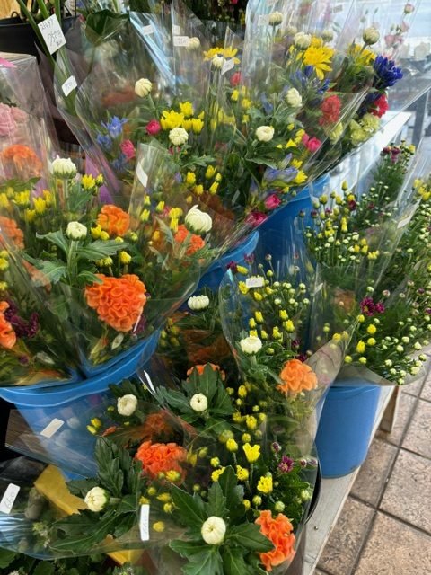 お彼岸です。お墓参りをぜひに・・・｜「フラワーショップはなまつ」　（京都府宇治市の花キューピット加盟店 花屋）のブログ