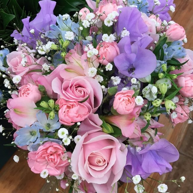 成人の御祝の花束のご予約｜「フラワーショップはなまつ」　（京都府宇治市の花キューピット加盟店 花屋）のブログ