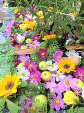 今週の飛行神社の花手水｜「ポピー」　（京都府八幡市の花キューピット加盟店 花屋）のブログ