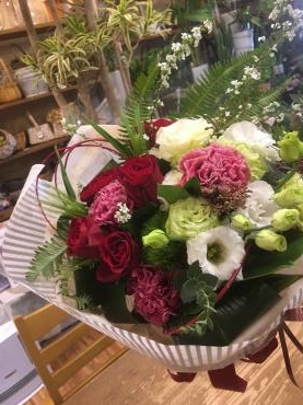 バレンタインブーケ・・・｜「フローリスト飾り屋」　（鹿児島県鹿児島市の花キューピット加盟店 花屋）のブログ