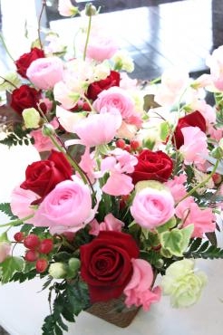 毎月お届けの、お誕生日アレンジ♫｜「アライ花店」　（山形県山形市の花キューピット加盟店 花屋）のブログ