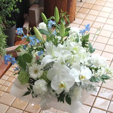 御供のアレンジメント｜「フローラント」　（静岡県三島市の花キューピット加盟店 花屋）のブログ