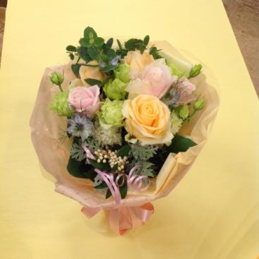 春色　パステルカラーの　ブーケ｜「フローリスト飾り屋」　（鹿児島県鹿児島市の花キューピット加盟店 花屋）のブログ