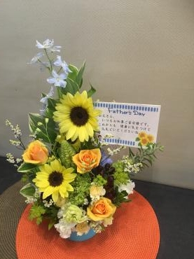 夏のお花で爽やかスマイル～☆彡(*´▽｀*)｜「フローリスト飾り屋」　（鹿児島県鹿児島市の花キューピット加盟店 花屋）のブログ