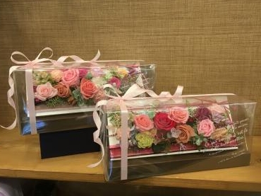 プリザーブドフラワー　＆　ドライリース｜「フローリスト飾り屋」　（鹿児島県鹿児島市の花キューピット加盟店 花屋）のブログ