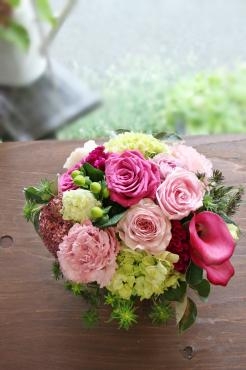 ピアノ発表会で先生へのアレンジメント｜「アライ花店」　（山形県山形市の花キューピット加盟店 花屋）のブログ