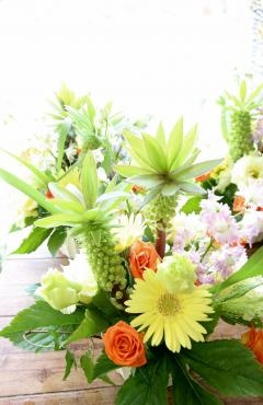 今月のお誕生日アレンジメント♪｜「アライ花店」　（山形県山形市の花キューピット加盟店 花屋）のブログ