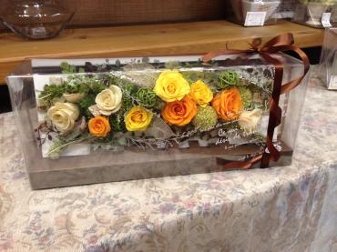 ＯＰＥＮ御祝に　プリザーブドフラワー　♪｜「フローリスト飾り屋」　（鹿児島県鹿児島市の花キューピット加盟店 花屋）のブログ