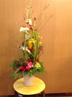 ツリー風　アレンジメント　です｜「フローリスト飾り屋」　（鹿児島県鹿児島市の花キューピット加盟店 花屋）のブログ