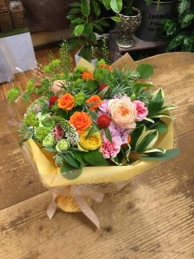 サマーブーケ　＆　御祝胡蝶蘭ギフト・・・｜「フローリスト飾り屋」　（鹿児島県鹿児島市の花キューピット加盟店 花屋）のブログ