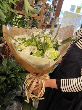 花束のご注文～｜「フローリスト飾り屋」　（鹿児島県鹿児島市の花キューピット加盟店 花屋）のブログ