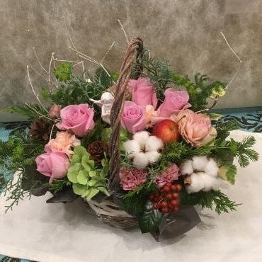 今年最後の月・・・花贈りのお手伝い♪｜「フローリスト飾り屋」　（鹿児島県鹿児島市の花キューピット加盟店 花屋）のブログ