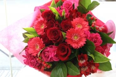 お誕生日花束｜「アライ花店」　（山形県山形市の花キューピット加盟店 花屋）のブログ