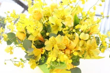 気持ちも明るくなる黄色のアレンジ♪♪｜「アライ花店」　（山形県山形市の花キューピット加盟店 花屋）のブログ