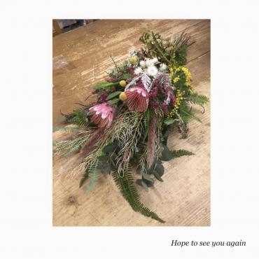スワッグも素敵ですね・・・｜「フローリスト飾り屋」　（鹿児島県鹿児島市の花キューピット加盟店 花屋）のブログ