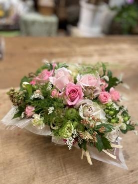爽やかピンクのアレンジメント｜「フローリスト飾り屋」　（鹿児島県鹿児島市の花キューピット加盟店 花屋）のブログ