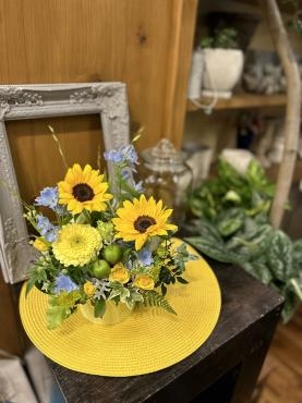 ひまわり～のアレンジメント…｜「フローリスト飾り屋」　（鹿児島県鹿児島市の花キューピット加盟店 花屋）のブログ