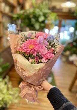 1月31日…明日は『愛妻の日』(*^-^*)｜「フローリスト飾り屋」　（鹿児島県鹿児島市の花キューピット加盟店 花屋）のブログ