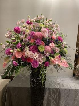御祝スタンド花のお届け・・・｜「フローリスト飾り屋」　（鹿児島県鹿児島市の花キューピット加盟店 花屋）のブログ