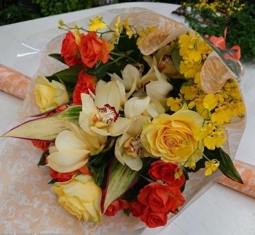 講演会　贈呈用　花束♪｜「愛花」　（愛媛県松山市の花キューピット加盟店 花屋）のブログ
