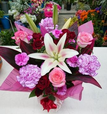 新築祝　アレンジメント♪｜「愛花」　（愛媛県松山市の花キューピット加盟店 花屋）のブログ