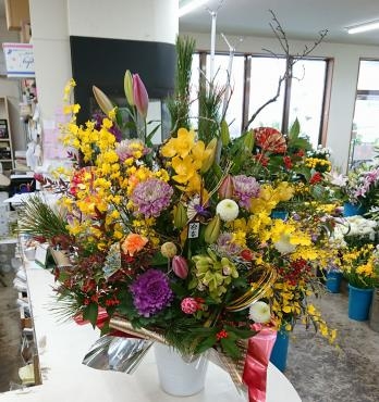 お正月アレンジメント　つぼ活け風｜「愛花」　（愛媛県松山市の花キューピット加盟店 花屋）のブログ