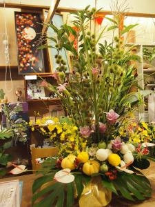 早くも　お月見アレンジ・・・｜「フローリスト飾り屋」　（鹿児島県鹿児島市の花キューピット加盟店 花屋）のブログ