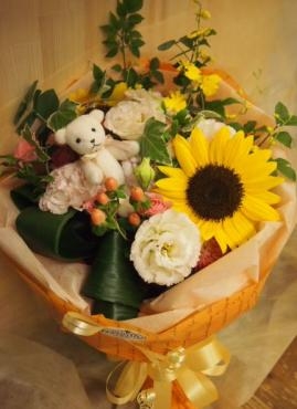 カウンター越しから　かわいい笑顔のメッセージ・・・ ｜「フローリスト飾り屋」　（鹿児島県鹿児島市の花キューピット加盟店 花屋）のブログ