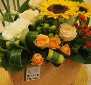 黄色～オレンジ　夏色をあと一絞り・・・｜「フローリスト飾り屋」　（鹿児島県鹿児島市の花キューピット加盟店 花屋）のブログ