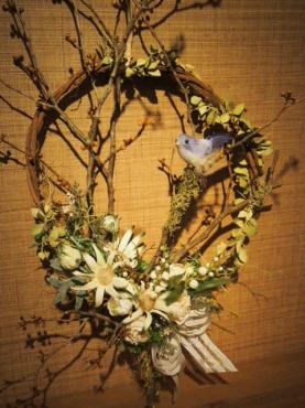 春リース　作ってみました　♪　(^o^)丿｜「フローリスト飾り屋」　（鹿児島県鹿児島市の花キューピット加盟店 花屋）のブログ