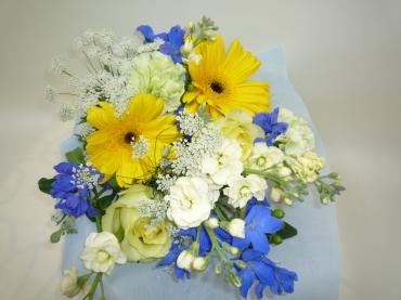 御誕生日ブーケ、ご注文ありがとうございました。｜「銀座ニューフラワー」　（東京都中央区の花キューピット加盟店 花屋）のブログ