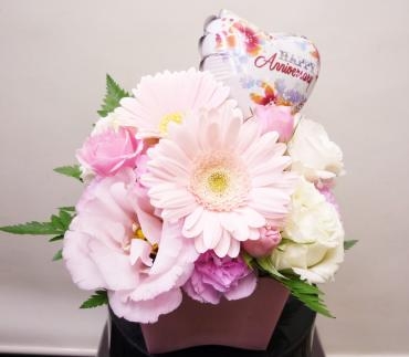 anniversaryバルーンアレンジメント・御注文ありがとうございました。｜「銀座ニューフラワー」　（東京都中央区の花キューピット加盟店 花屋）のブログ