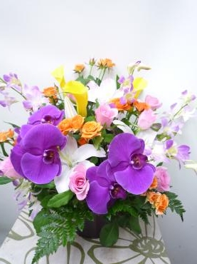 御祝アレンジメント・ご注文ありがとうございました。｜「銀座ニューフラワー」　（東京都中央区の花キューピット加盟店 花屋）のブログ